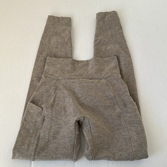 Bombshell Sportswear Curves Leggings Nori, XS - Picture 2 of 11